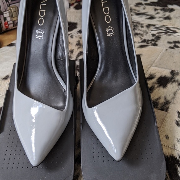 Brand New Aldo patent Blue grey Heels pumps